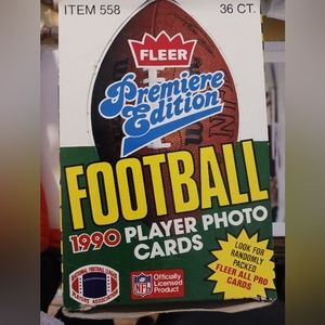 FLEER Football Trading Cards